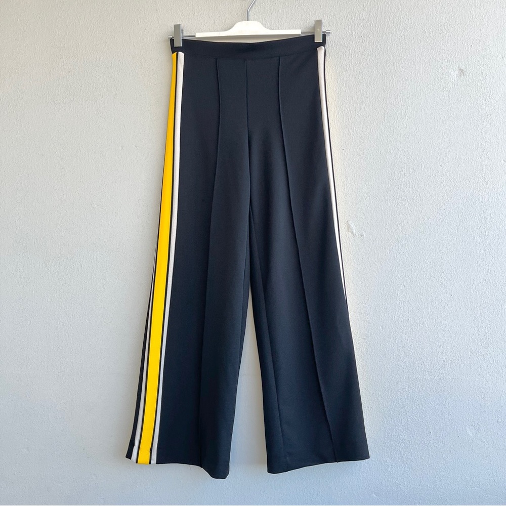 H&M | Yellow Side Stripe Cropped Trouses